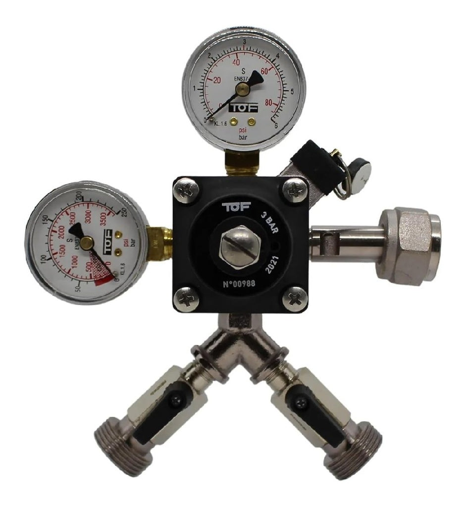 Le réducteur de pression CO2 est indispensable destiné à toute tireuse à boisson brassée Il régule précisément la pression à 3 bar sur 2 voies garantissant une carbonatation parfaite et une mousse idéale à chaque